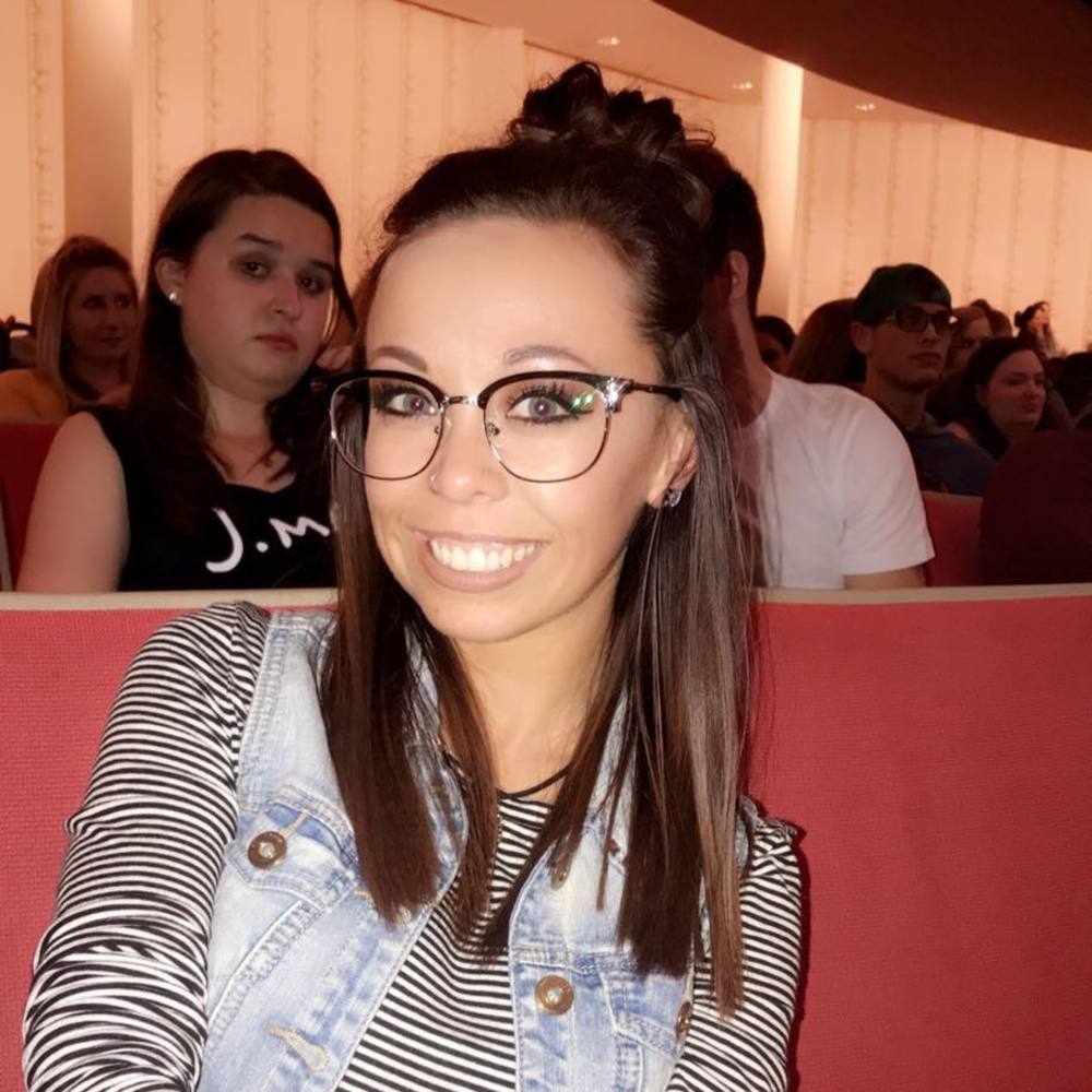 Meet your Posher, Vanessa